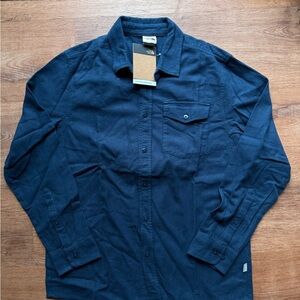 The North Face Men's Dark blue Long-Sleeve Button-Down Shirt